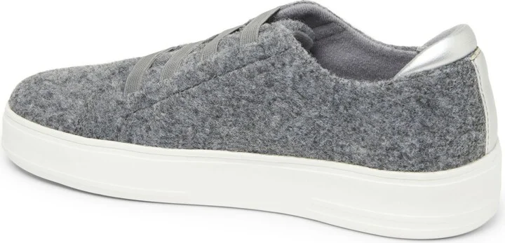 Dearfoams Women's Sport Foam Elastic Lace Slip-On Sneaker - Image 2