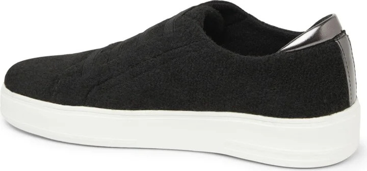 Dearfoams Women's Sport Foam Elastic Lace Slip-On Sneaker - Image 7