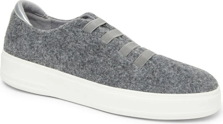 Dearfoams Women's Sport Foam Elastic Lace Slip-On Sneaker