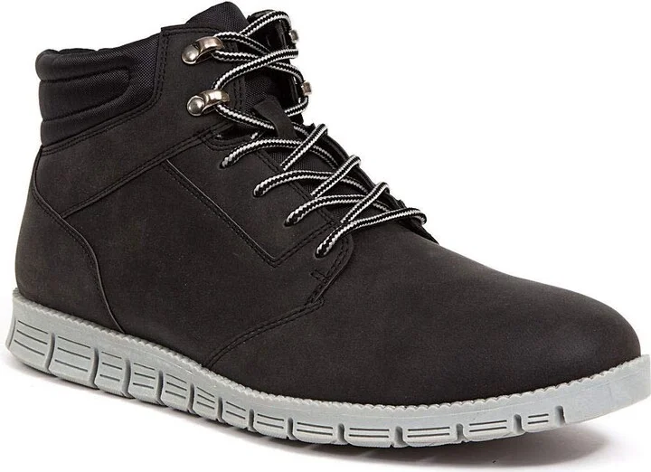 Deer Stags mens Sneaker Fashion Boot