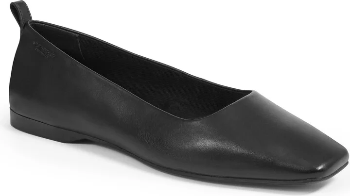 Delia Flat