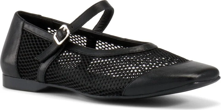 Delia Slingback Flat