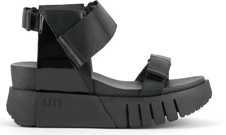 Delta Run Black
