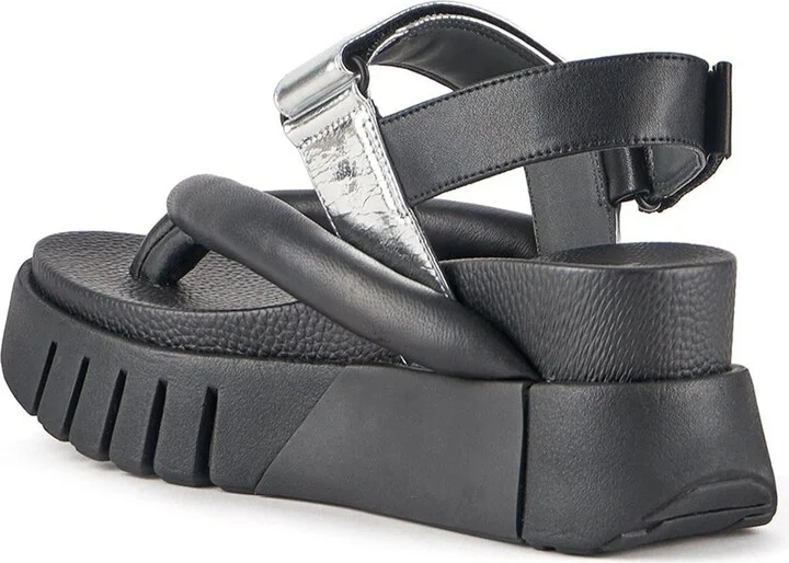 Delta Tong Sandals - Image 4