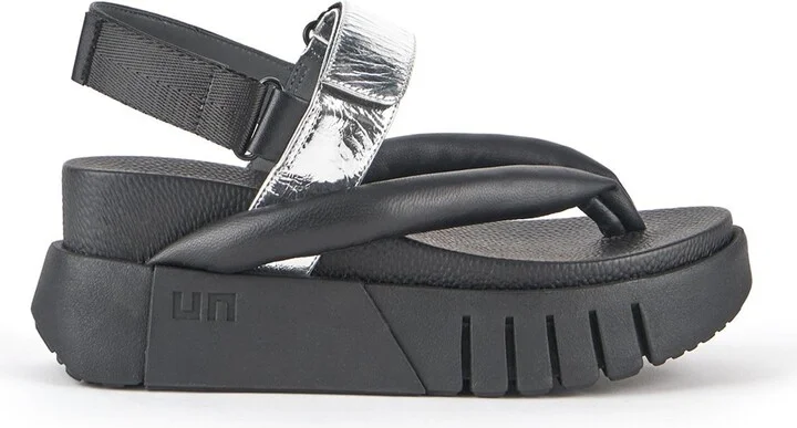 Delta Tong Sandals