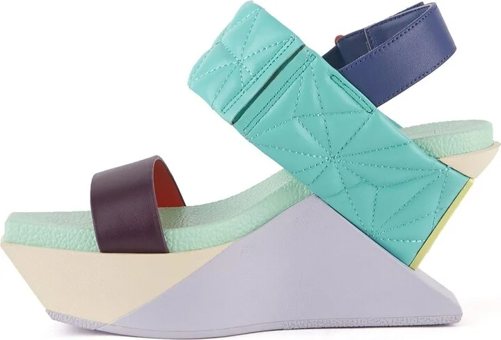 Delta Wedge Puffy - Image 3