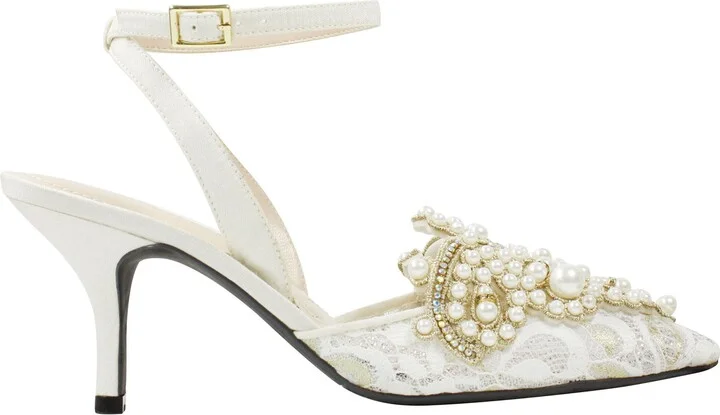 Desdemona Pointed Toe Pump - Image 3