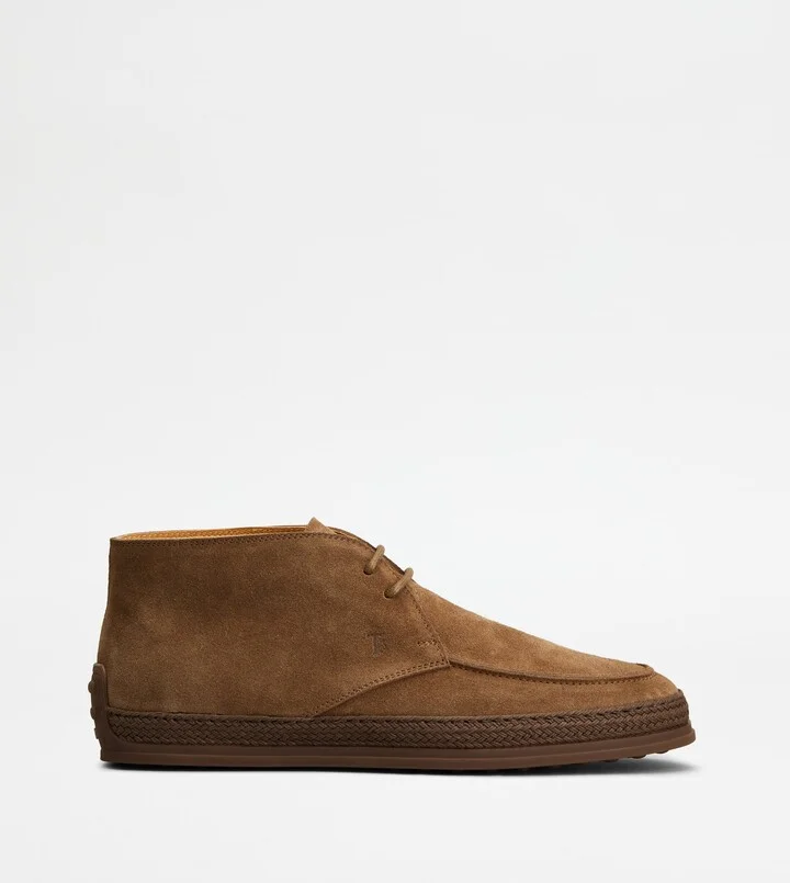 Desert Boots in Suede