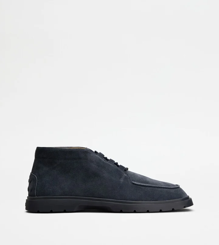 Desert Boots in Suede