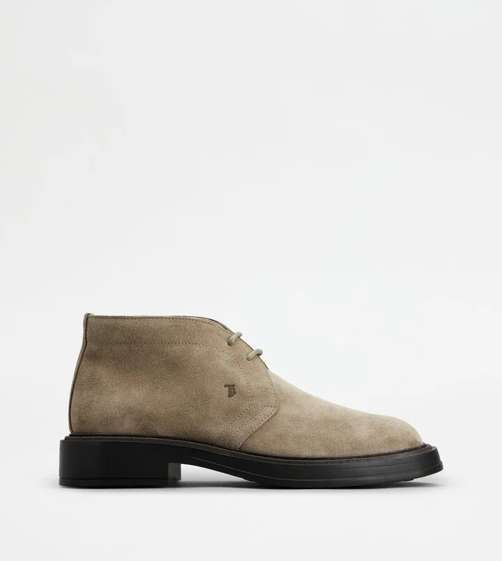 Desert Boots in Suede