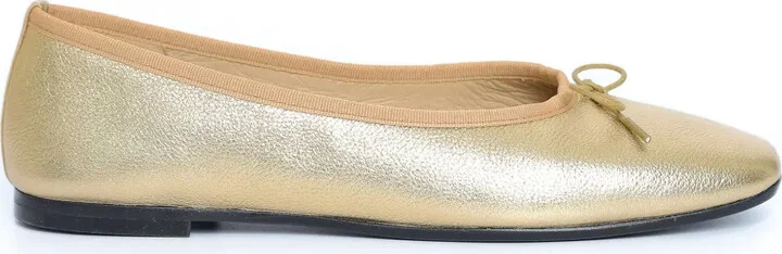 Desk ballerina flats