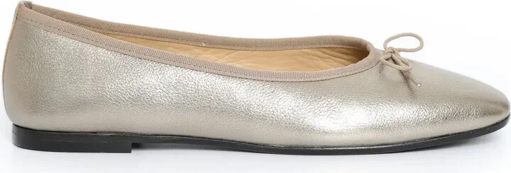 Desk ballerina flats