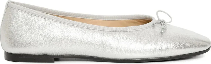 Desk ballerina shoes