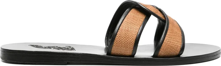 Desmos flat sandals