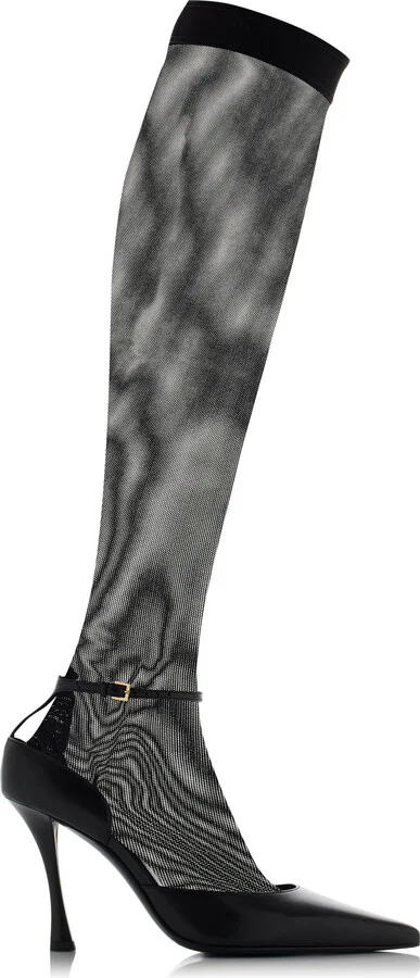 Detailed Leather Pumps