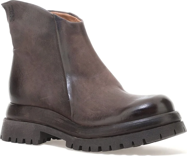 Devin Bootie