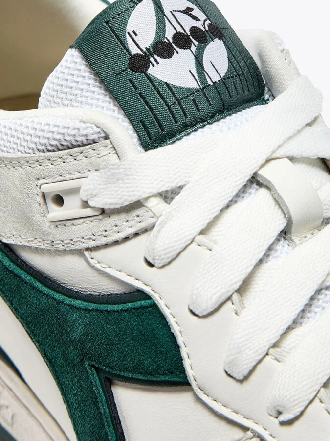 Diadora B 560 Used Shoes - Image 5
