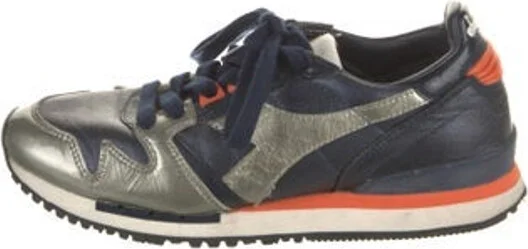 Diadora