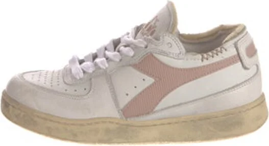 Diadora