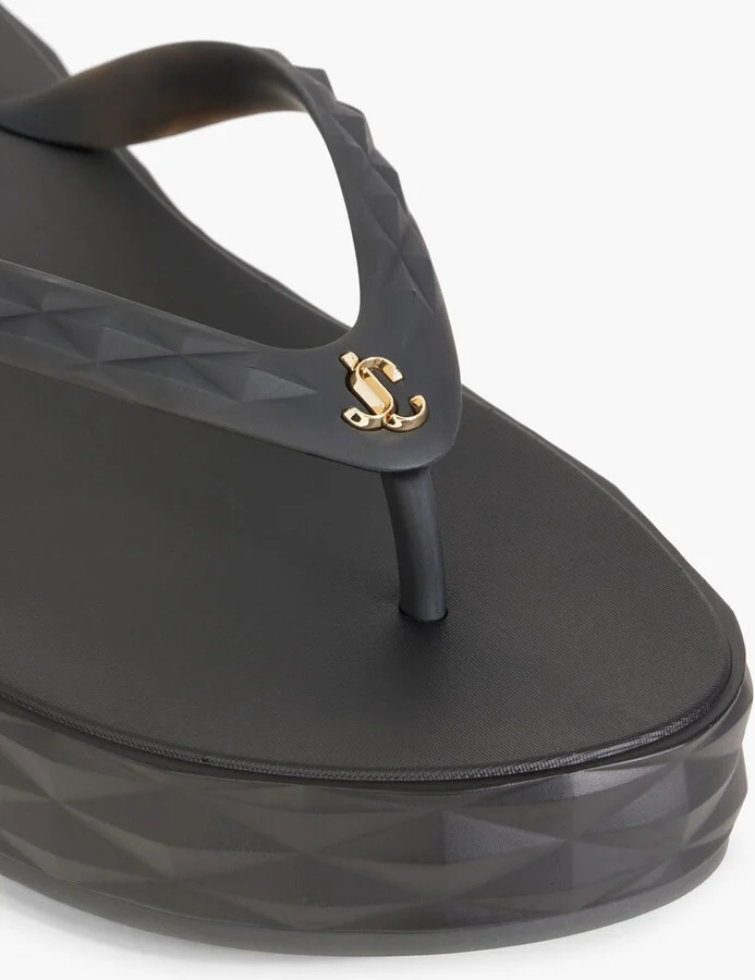 Diamond embossed rubber platform flip flops - Image 4