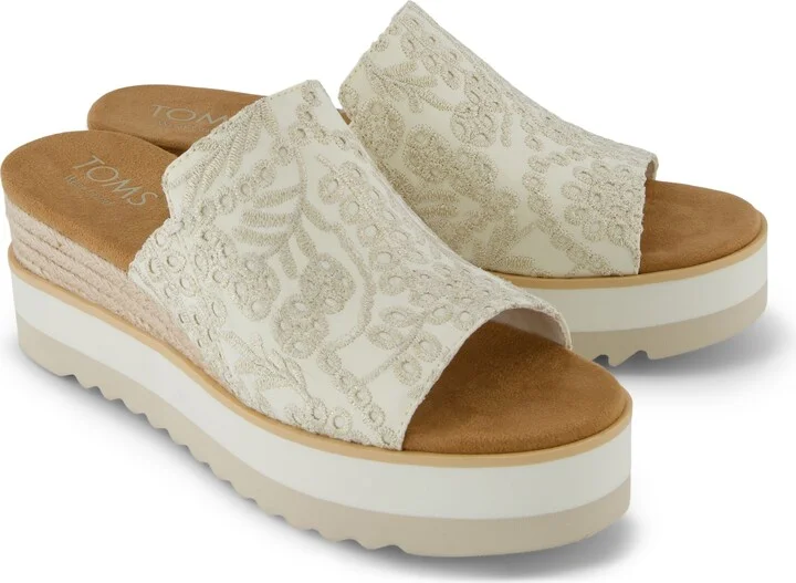 Diana Mule Wedge Sandal Egret Botanical Eyelet - Image 3
