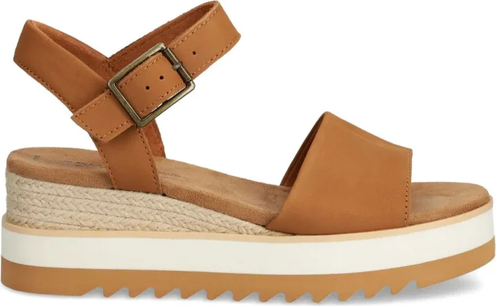 Diana platform sandals