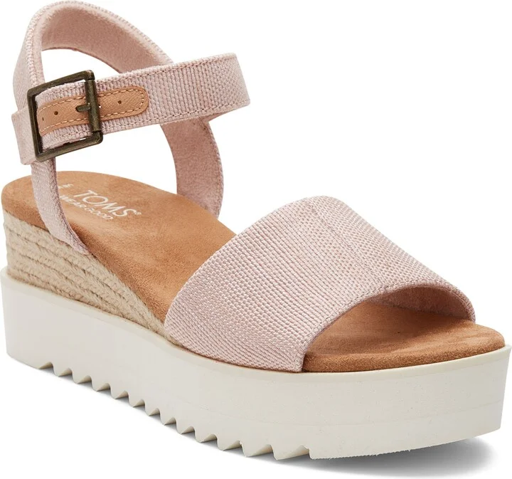 LIGHT/ PASTEL PINK