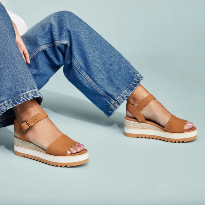 Diana Tan Leather Wedge Sandal - Image 3