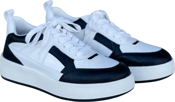 Dice Women's Sneakers In Black & White