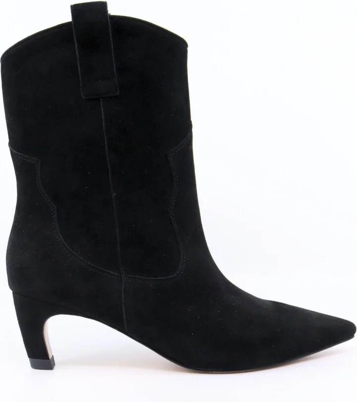 Dicte Suede Boots In Black