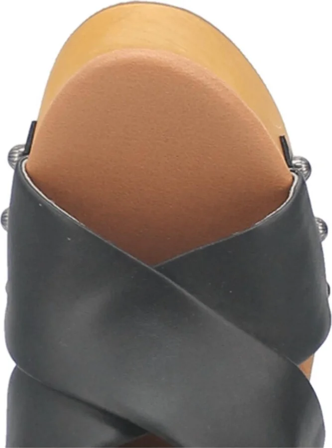 Dingo Women's Driftwood Leather Sandal - Image 11