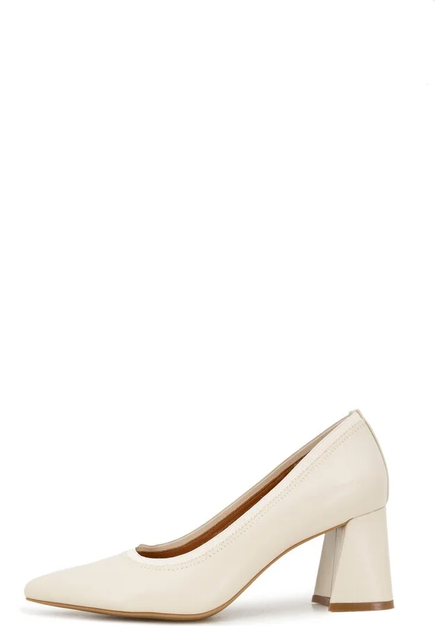 Dionne Pointed Toe Pump - Image 3