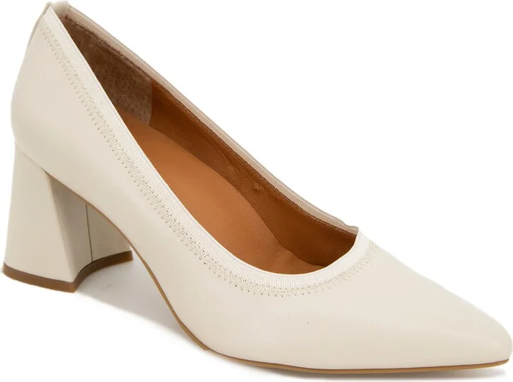 Dionne Pointed Toe Pump
