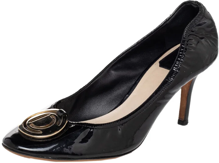 Dior Black Patent Leather Round Metal Logo Scrunch Pumps Size 37