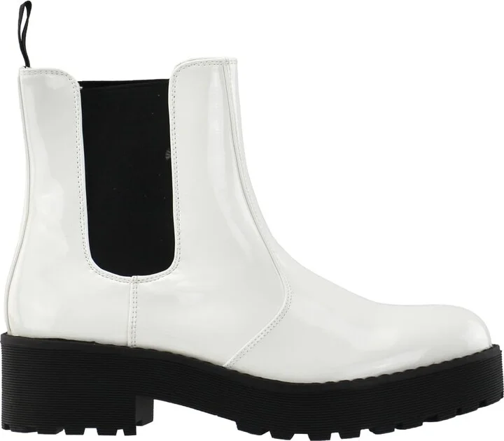 Dirty Laundry by Chinese Laundry Women's Margo Chelsea Boot