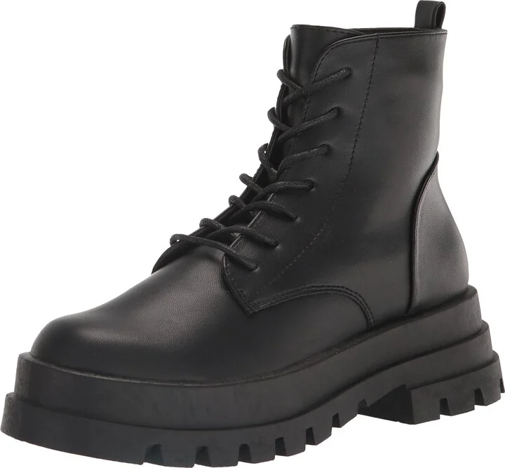 Dirty Laundry by Chinese Laundry Women's Vedder Ankle Boot