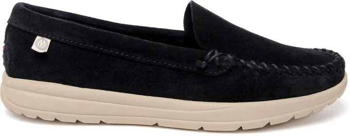 Discover Classic Slip-On Sneaker - Image 2