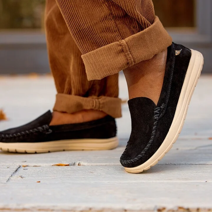 Discover Classic Slip-On Sneaker - Image 5