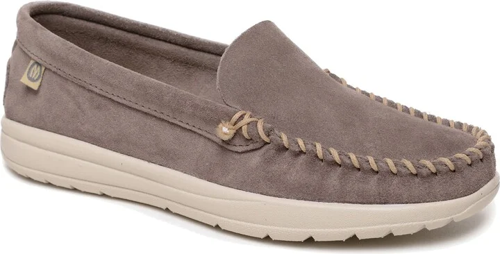 Discover Classic Water Resistant Loafer