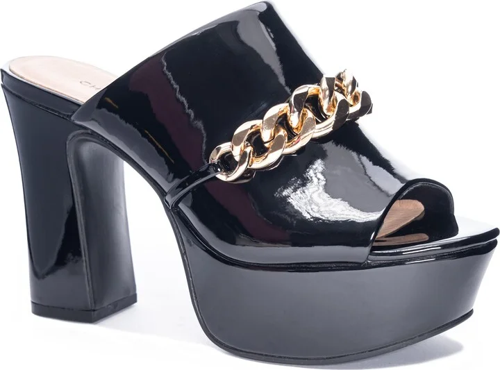 Ditzy Platform Sandal