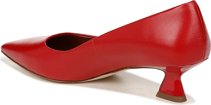 Diva Kitten Heel Pointed Toe Pump - Image 2