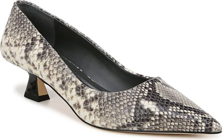 Diva Pointed Toe Kitten Heel Pump