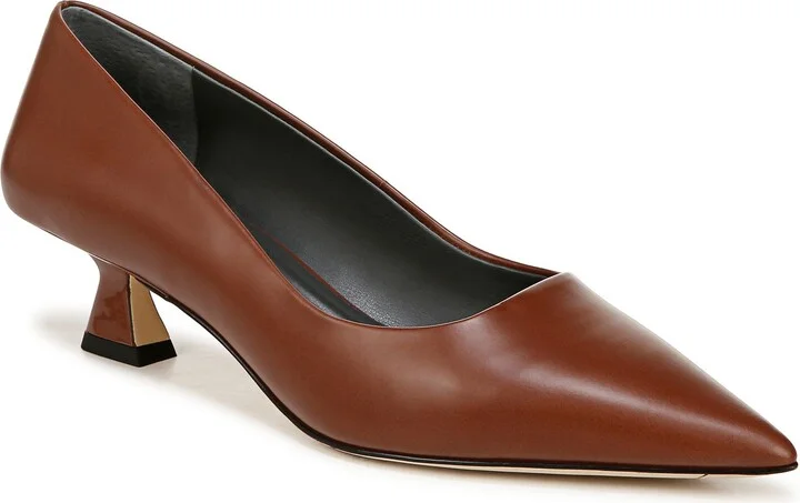 Diva Pointed Toe Kitten Heel Pump