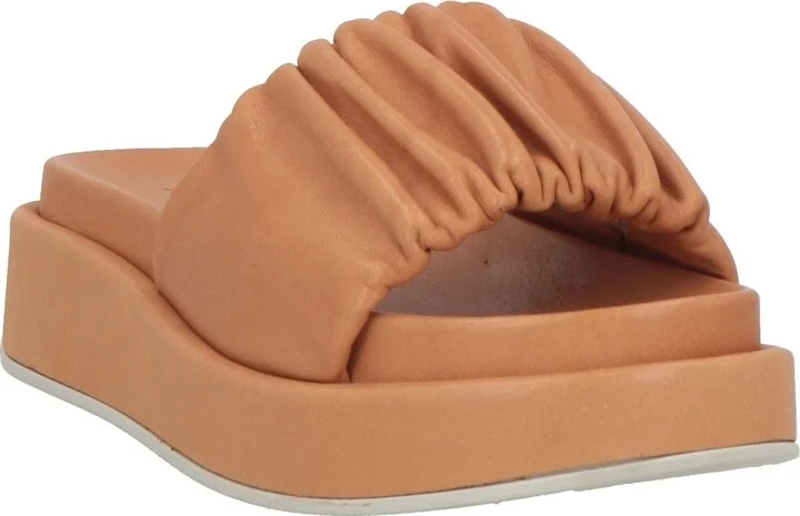 Docksteps Woman Sandals - Image 10