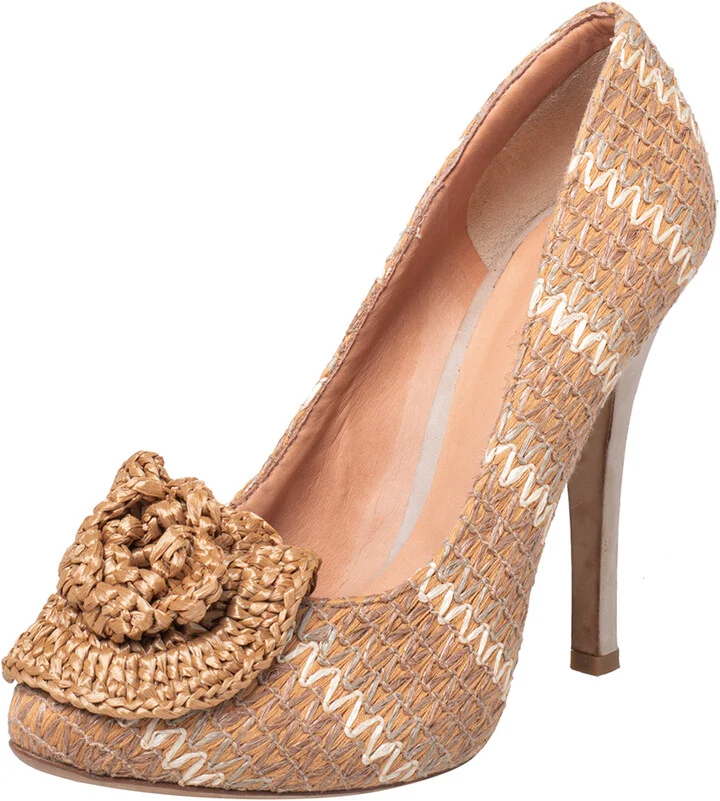Dolce & Gabbana Beige Raffia And Fabric Flower Pumps Size 39