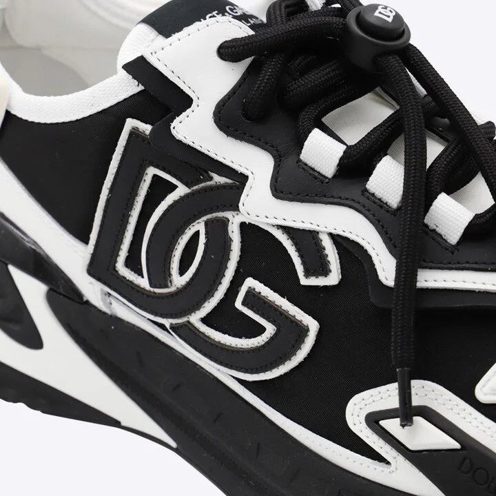 Dolce & Gabbana White And Black Sneakers - Image 4