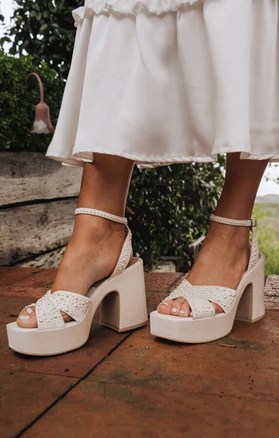 Dolce Vita Wessi Platform Heel ~ Vanilla Pearl - Image 3
