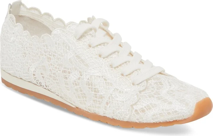 True White Lace