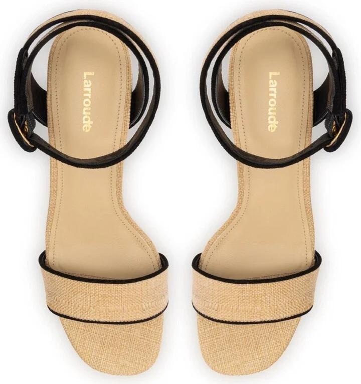 Dolly Low Sandal In Beige Raffia and Black Trimming - Image 3