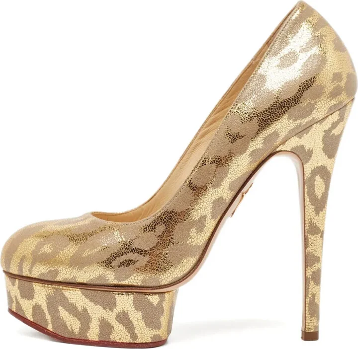 Dolly platform leopard pumps
